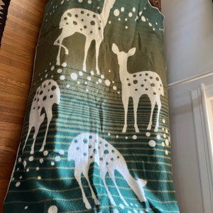 Barker Textiles Luxury Oversized Throw 88% Wool 12% Cotton Deer Green